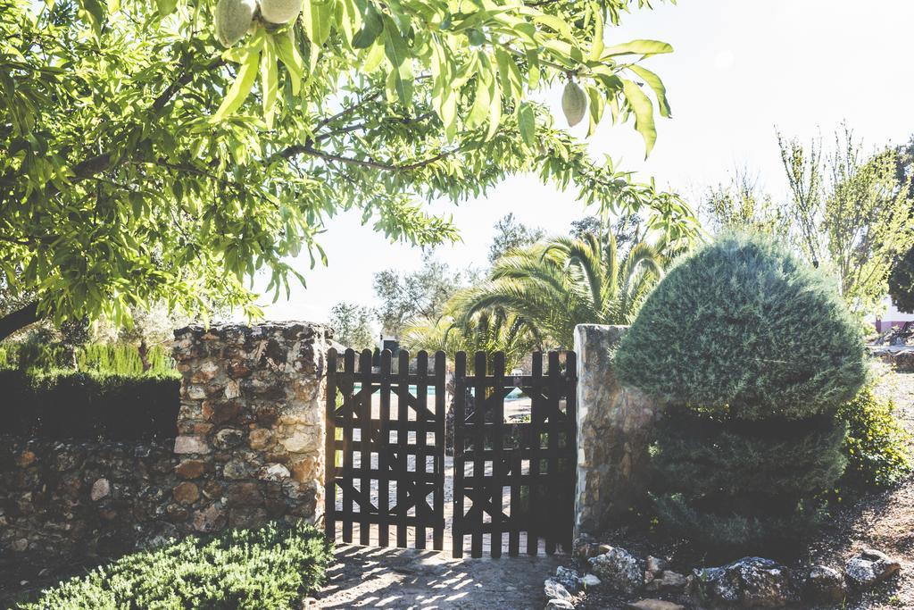 Casas Rurales Cortijo La Canada Estepa Exterior photo